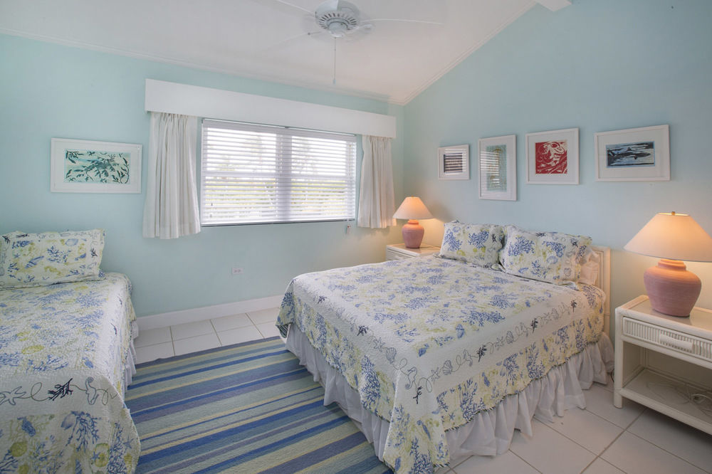 Silver Sands Condominiums West Bay ภายนอก รูปภาพ