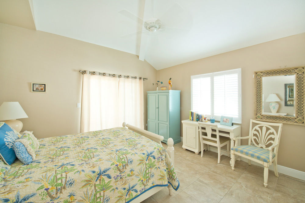 Silver Sands Condominiums West Bay ภายนอก รูปภาพ